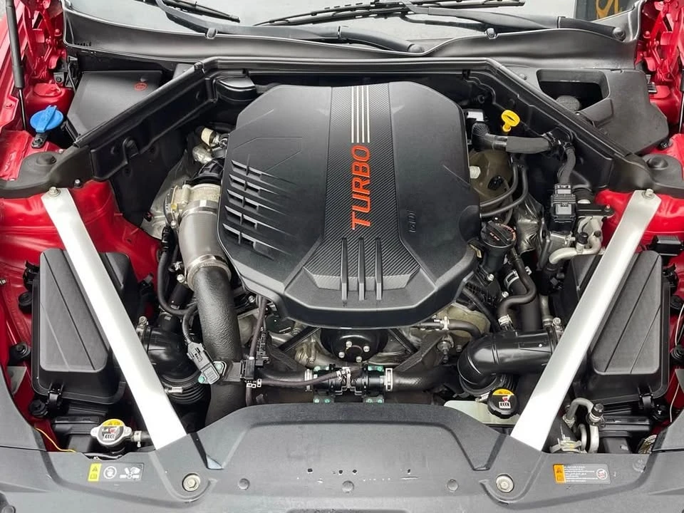 2018 Kia Stinger - Image 10 of 20
