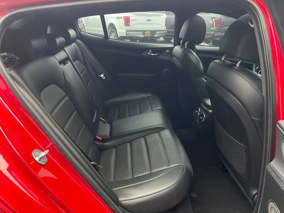 2018 Kia Stinger - Image 18 of 20