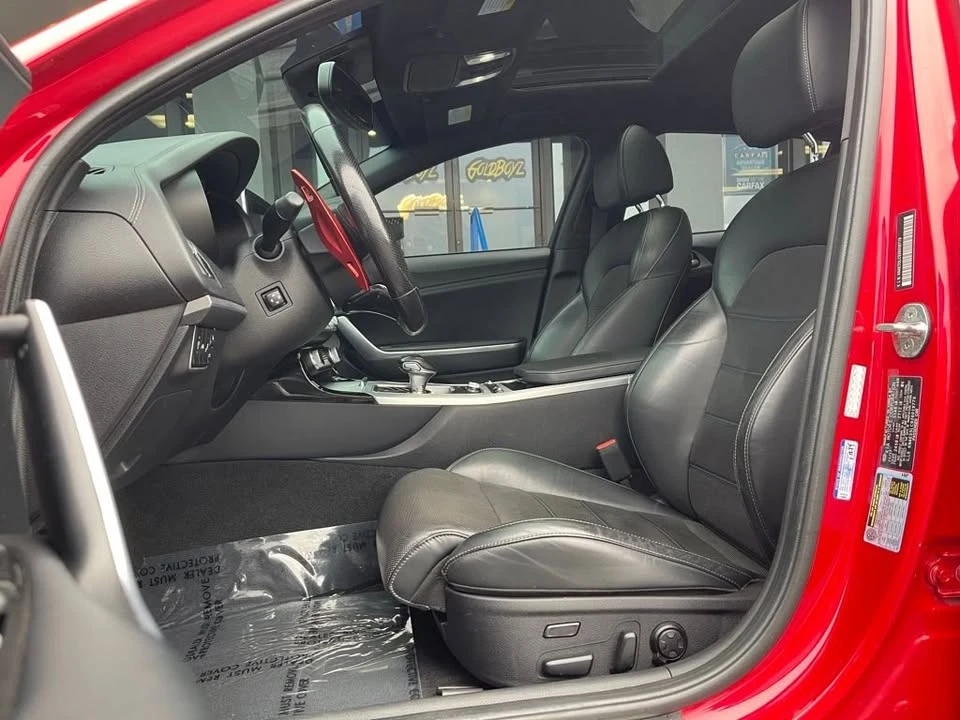 2018 Kia Stinger - Image 16 of 20