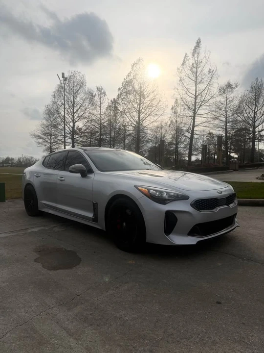 2018 Kia Stinger - Image 2 of 4