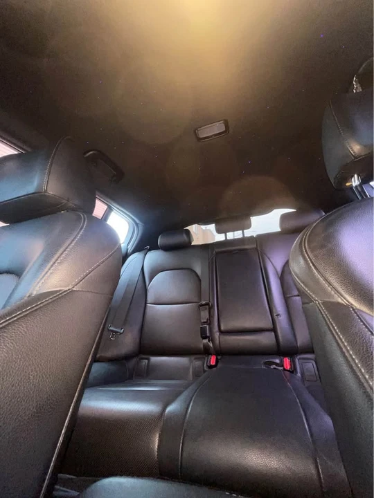 2018 Kia Stinger - Image 7 of 10