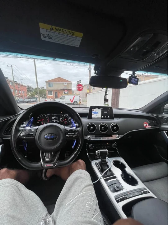 2018 Kia Stinger - Image 5 of 10