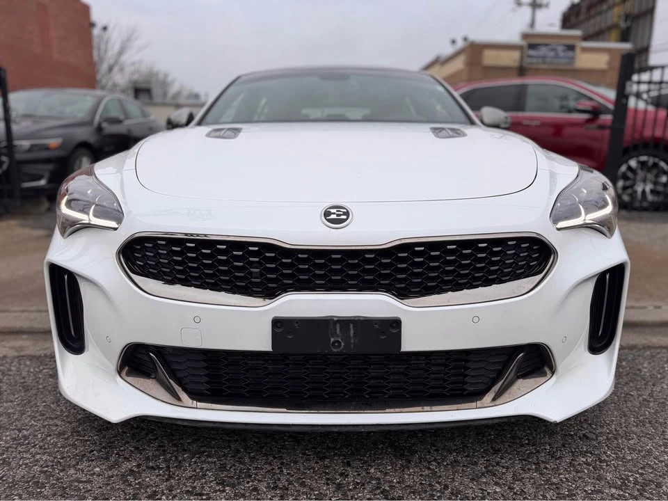 2018 Kia Stinger - Image 2 of 20