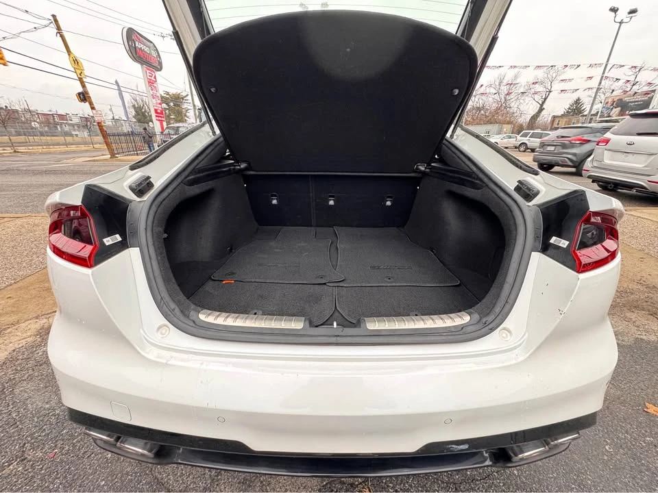 2018 Kia Stinger - Image 7 of 20