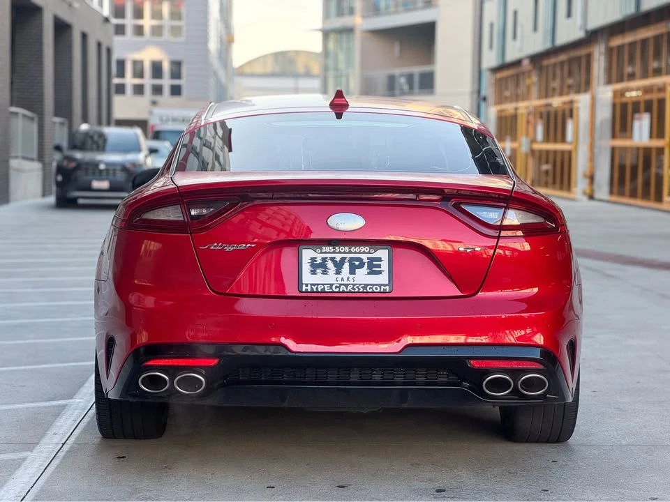 2018 Kia Stinger - Image 8 of 15