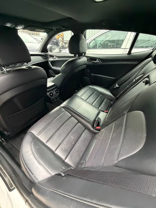 2018 Kia Stinger - Image 4 of 7