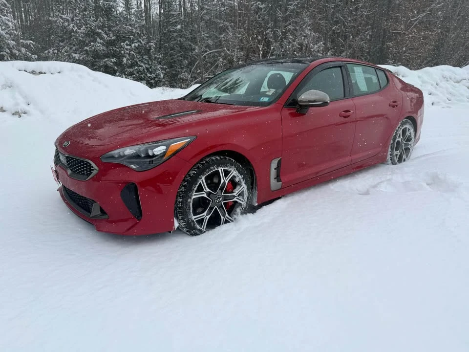 2018 Kia Stinger - Image 2 of 15
