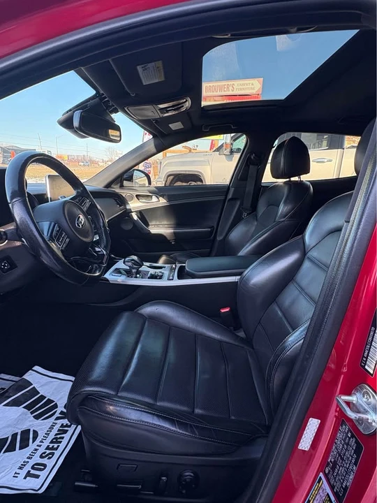 2018 Kia Stinger - Image 2 of 13
