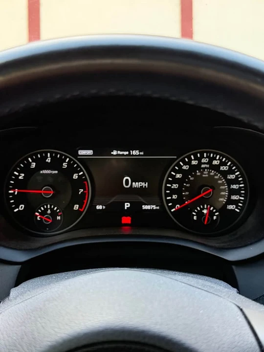 2018 Kia Stinger - Image 8 of 14