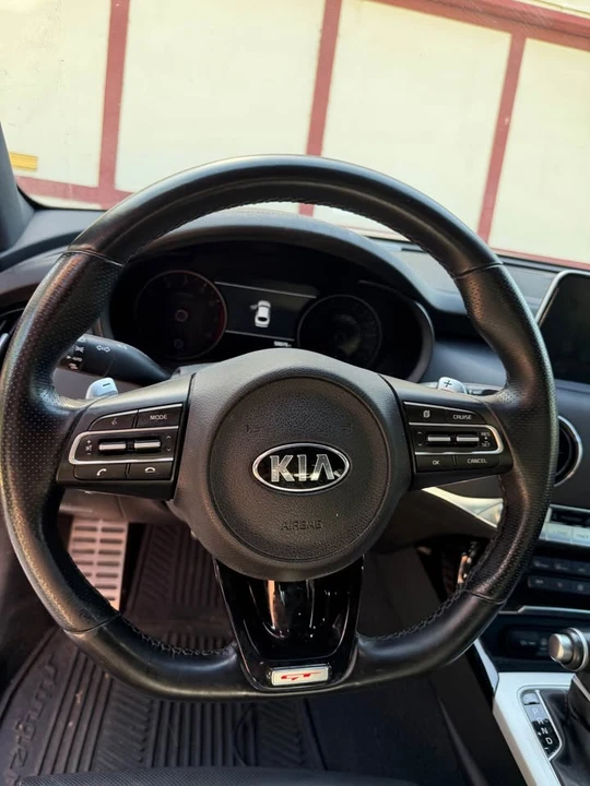 2018 Kia Stinger - Image 7 of 14