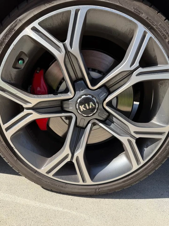 2018 Kia Stinger - Image 13 of 14