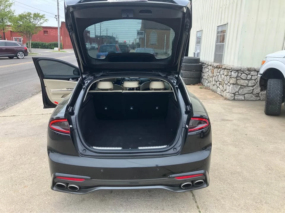 2018 Kia Stinger - Image 6 of 12