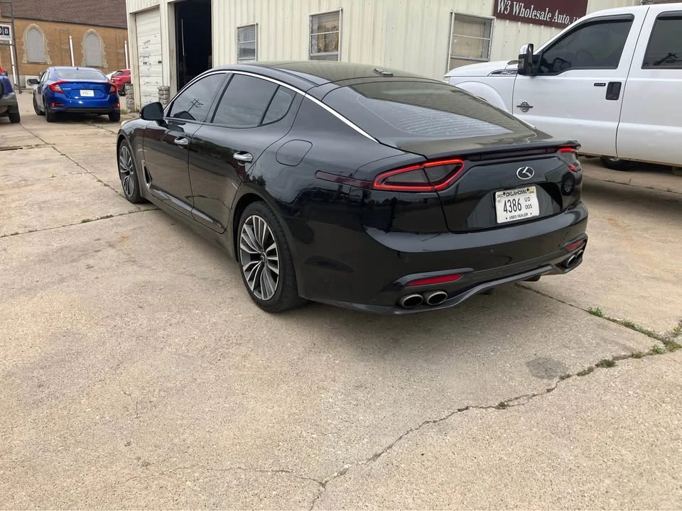 2018 Kia Stinger - Image 3 of 12