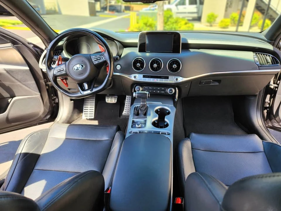 2018 Kia Stinger - Image 14 of 20