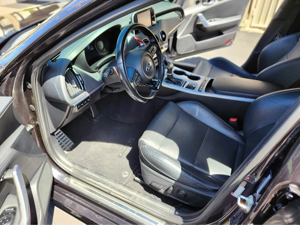 2018 Kia Stinger - Image 18 of 20