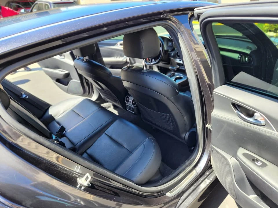2018 Kia Stinger - Image 12 of 20