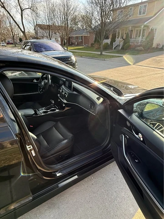 2018 Kia Stinger - Image 12 of 13