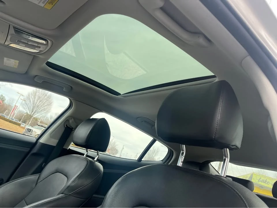 2018 Kia Stinger - Image 6 of 15