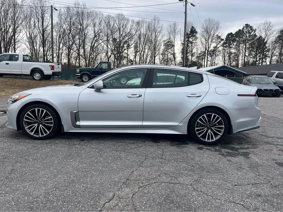 2018 Kia Stinger - Image 3 of 15