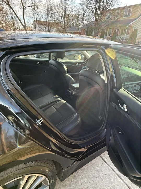 2018 Kia Stinger - Image 11 of 13