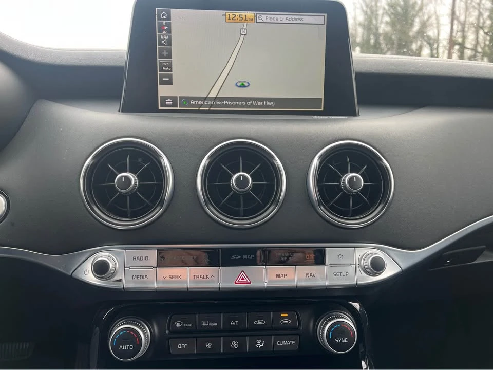 2018 Kia Stinger - Image 7 of 15