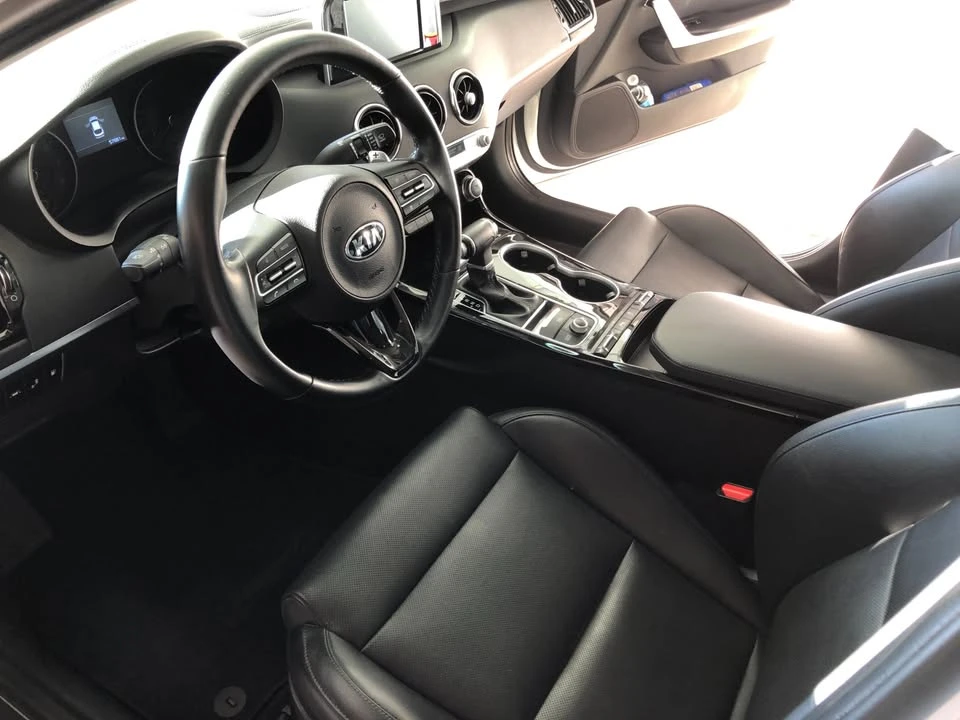 2018 Kia Stinger - Image 6 of 15