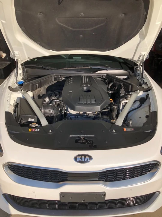2018 Kia Stinger - Image 13 of 15