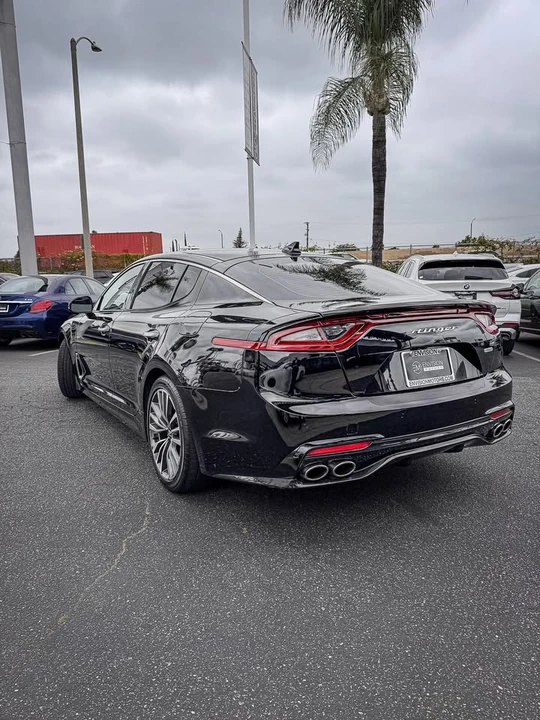 2018 Kia Stinger - Image 3 of 8