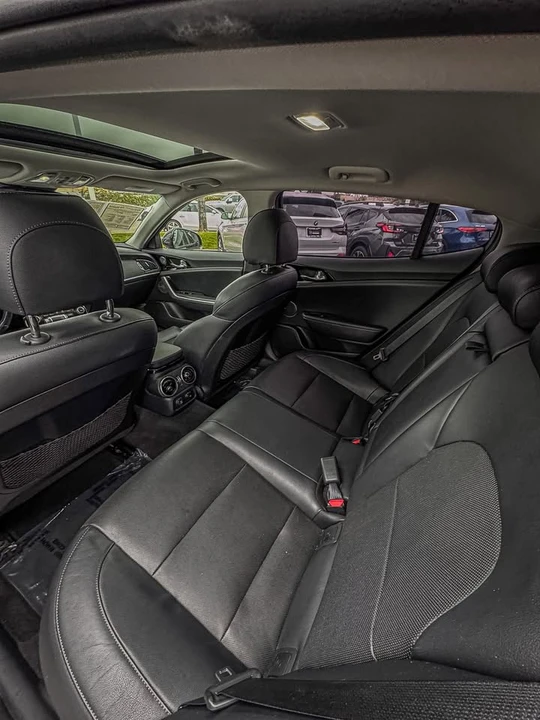 2018 Kia Stinger - Image 7 of 8