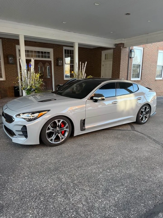 2018 Kia Stinger - Image 3 of 9