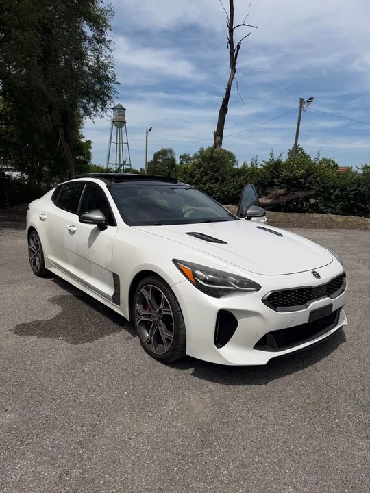 2018 Kia Stinger - Image 5 of 12