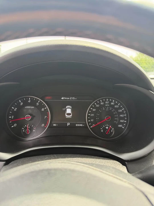 2018 Kia Stinger - Image 9 of 12