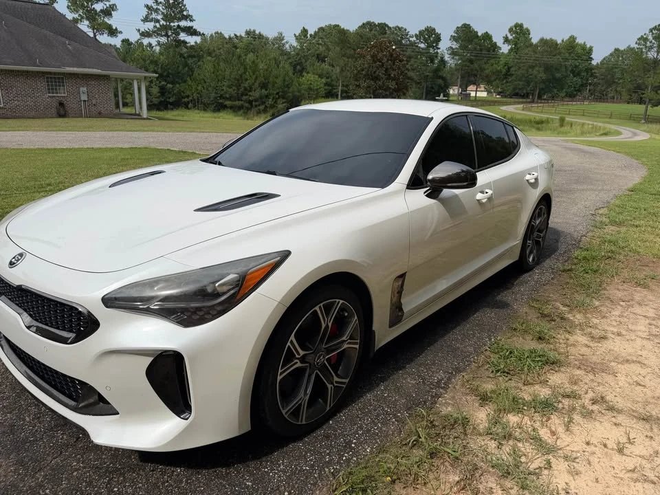 2018 Kia Stinger - Image 2 of 17