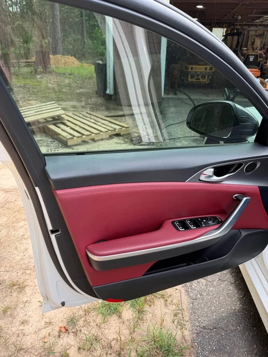 2018 Kia Stinger - Image 13 of 17