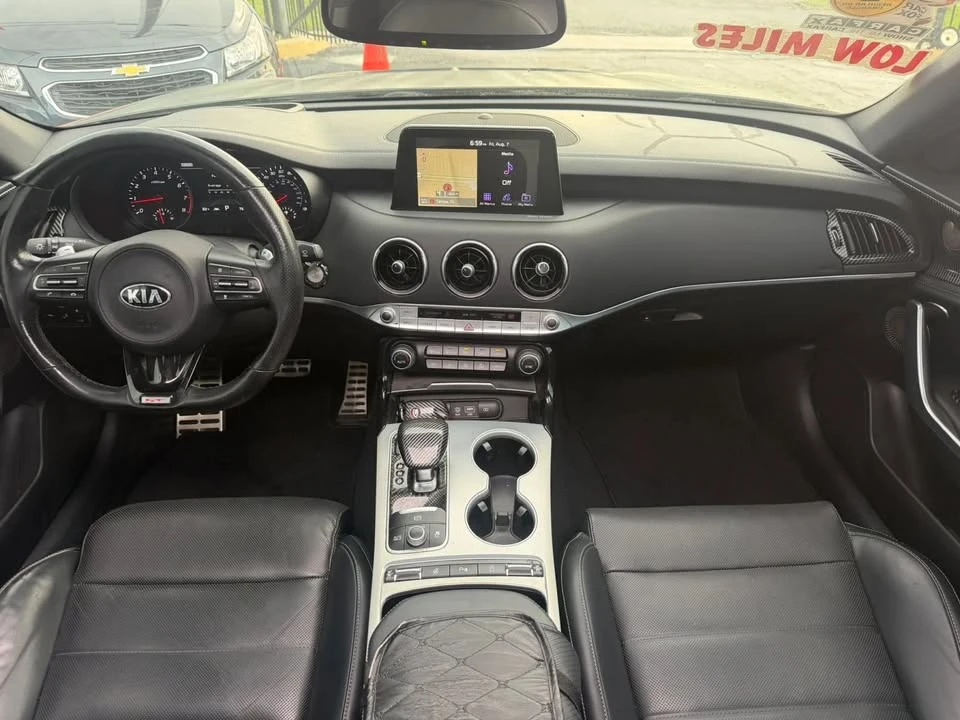 2018 Kia Stinger - Image 7 of 20