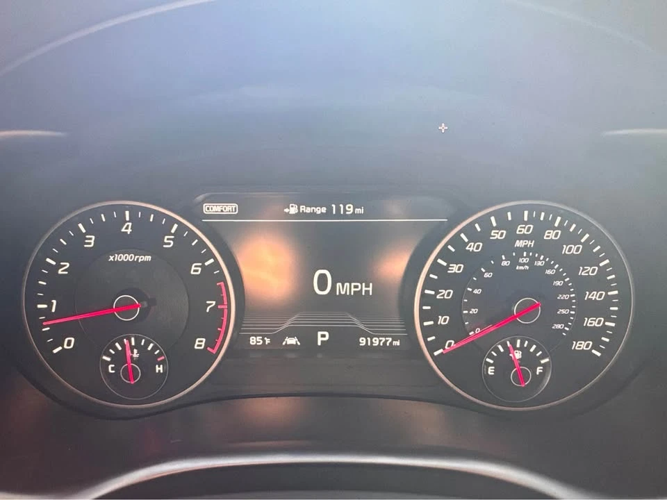2018 Kia Stinger - Image 9 of 10