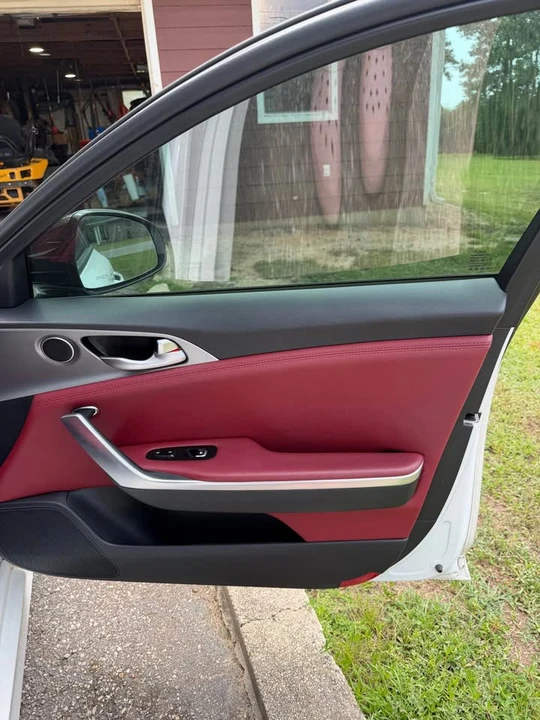2018 Kia Stinger - Image 10 of 17