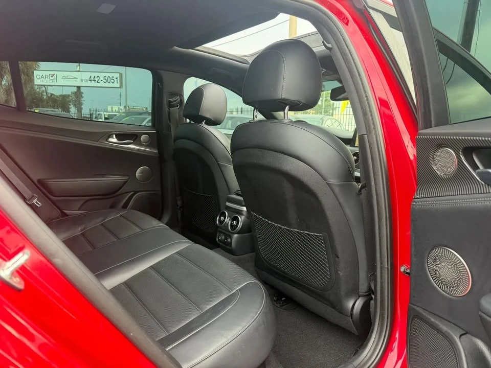 2018 Kia Stinger - Image 12 of 20