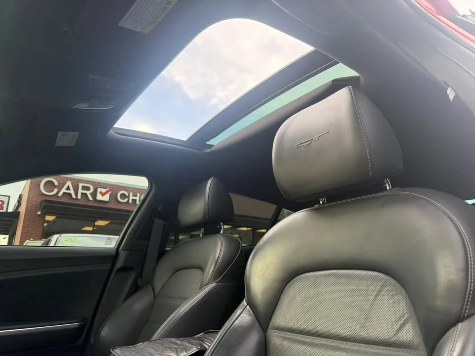 2018 Kia Stinger - Image 9 of 20