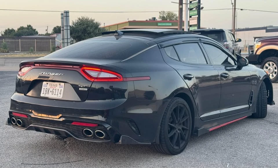 2018 Kia Stinger - Image 6 of 11