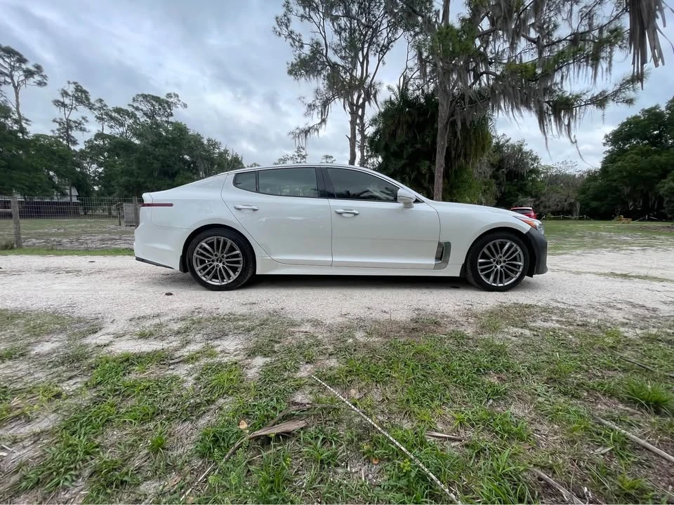 2018 Kia Stinger - Image 4 of 19
