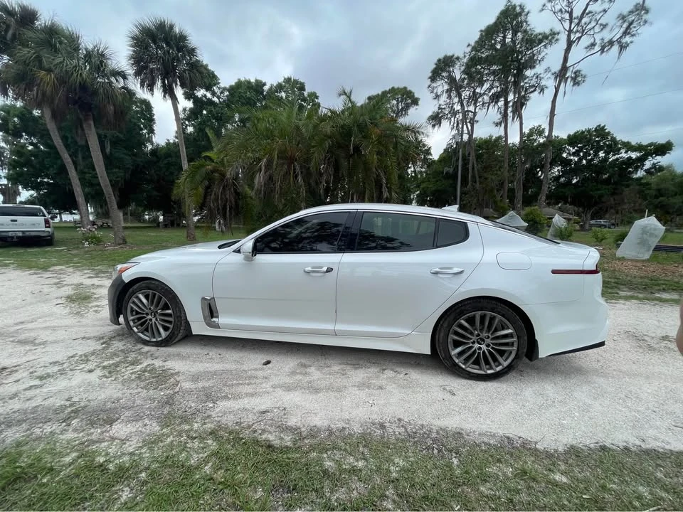 2018 Kia Stinger - Image 8 of 19