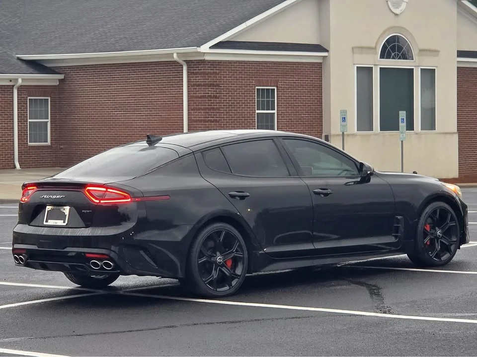 2018 Kia Stinger - Image 11 of 18