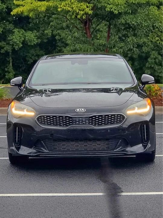 2018 Kia Stinger - Image 3 of 18