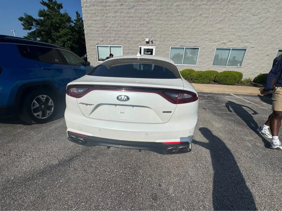 2018 Kia Stinger - Image 5 of 10
