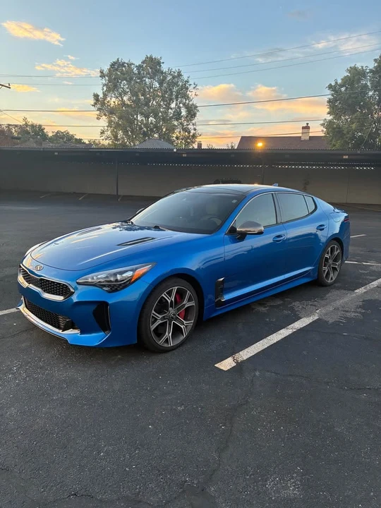 2018 Kia Stinger - Image 2 of 20