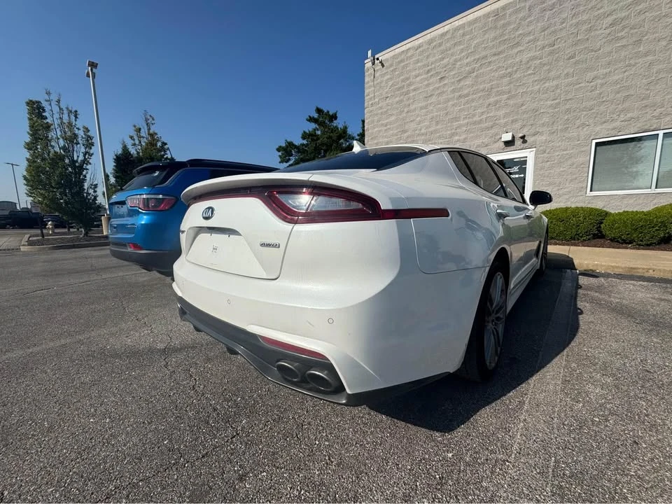2018 Kia Stinger - Image 9 of 10