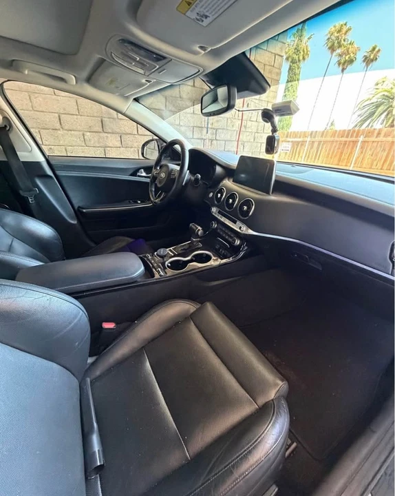 2018 Kia Stinger - Image 3 of 8