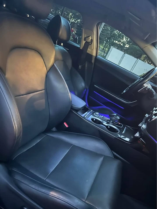 2018 Kia Stinger - Image 5 of 16