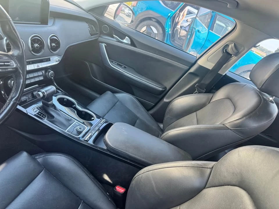 2018 Kia Stinger - Image 8 of 9